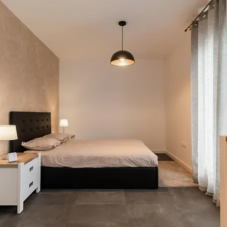 Penthouse Daniel